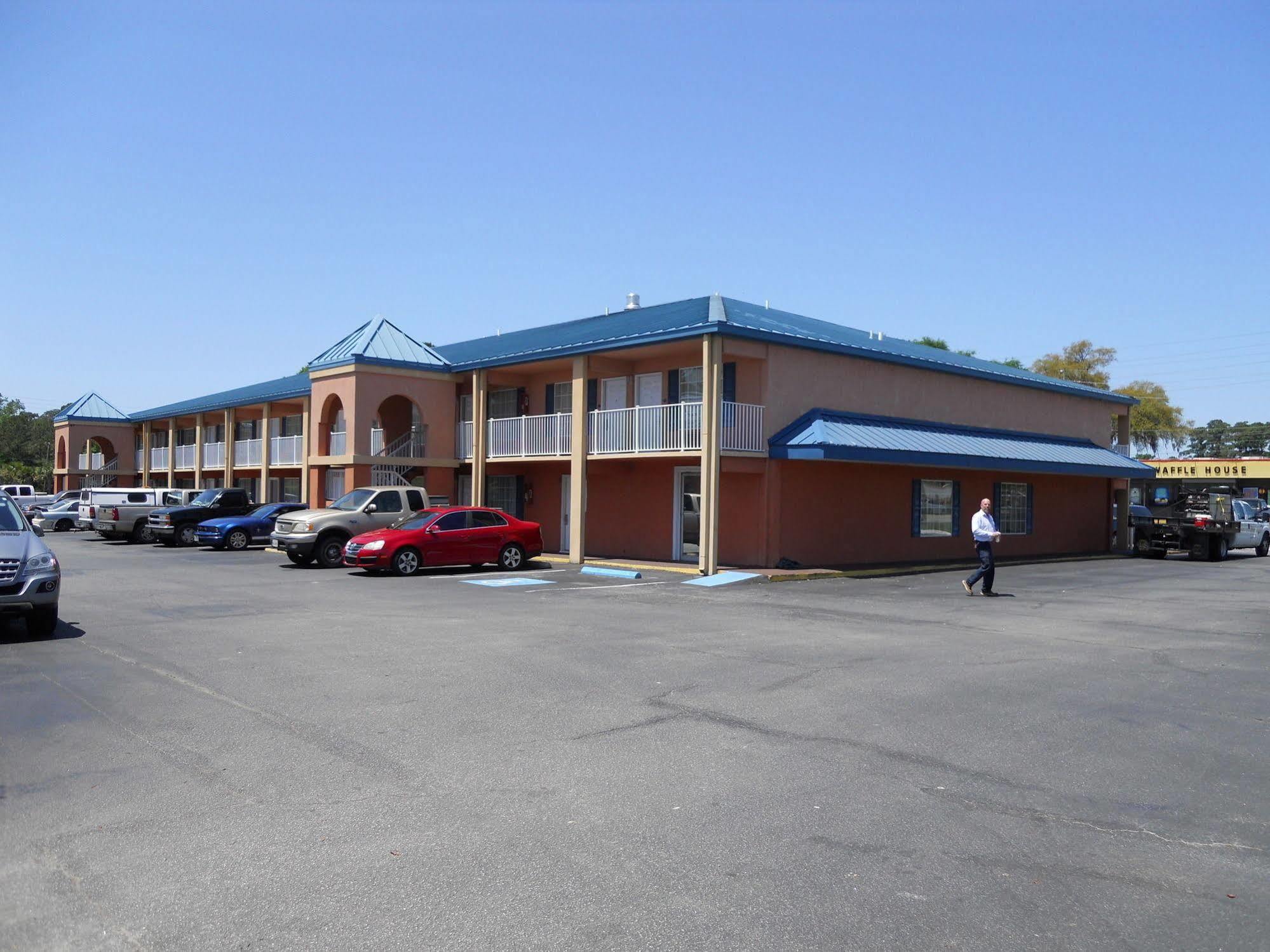 Econo Lodge Brunswick I-95 Exterior photo